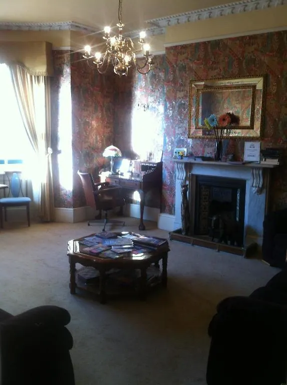 فندق لوتونفي  Adelaide House